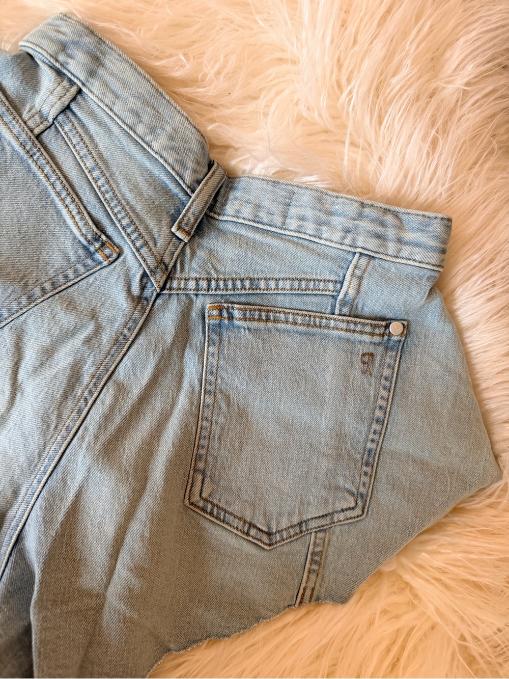 Pilcro Shorts - Picture 6 of 6